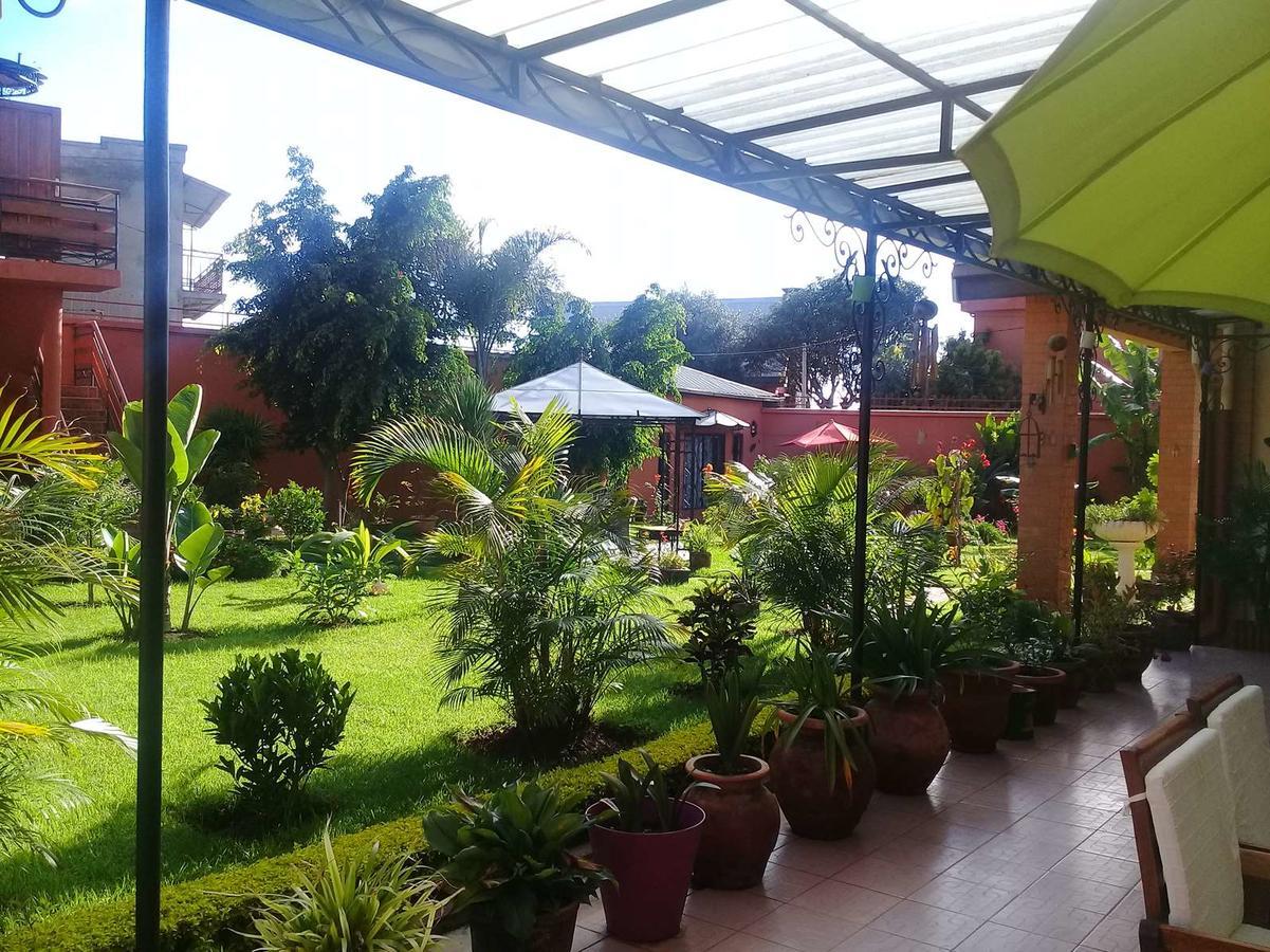 Green Palace Hotel Ivato  Exterior foto